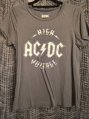 ACDC High Voltage Graphic Band Tee Medium